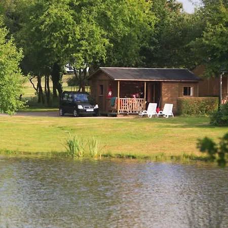 Campeggio Location Mobil-home, 2 Chambres, Terrasse - Api-1-52-1732 Sainte-Reine-de-Bretagne